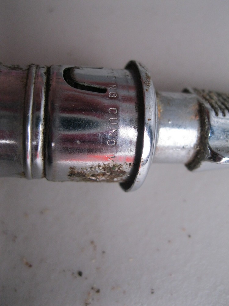 Vintage Cuno Meriden 12V cigarette lighter