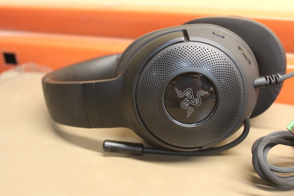Razer Kraken X Wired Headset USB output