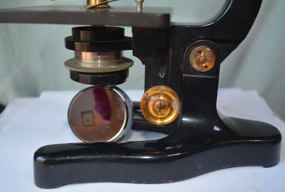 Ernest Leitz Wetzlar Microscope--1929