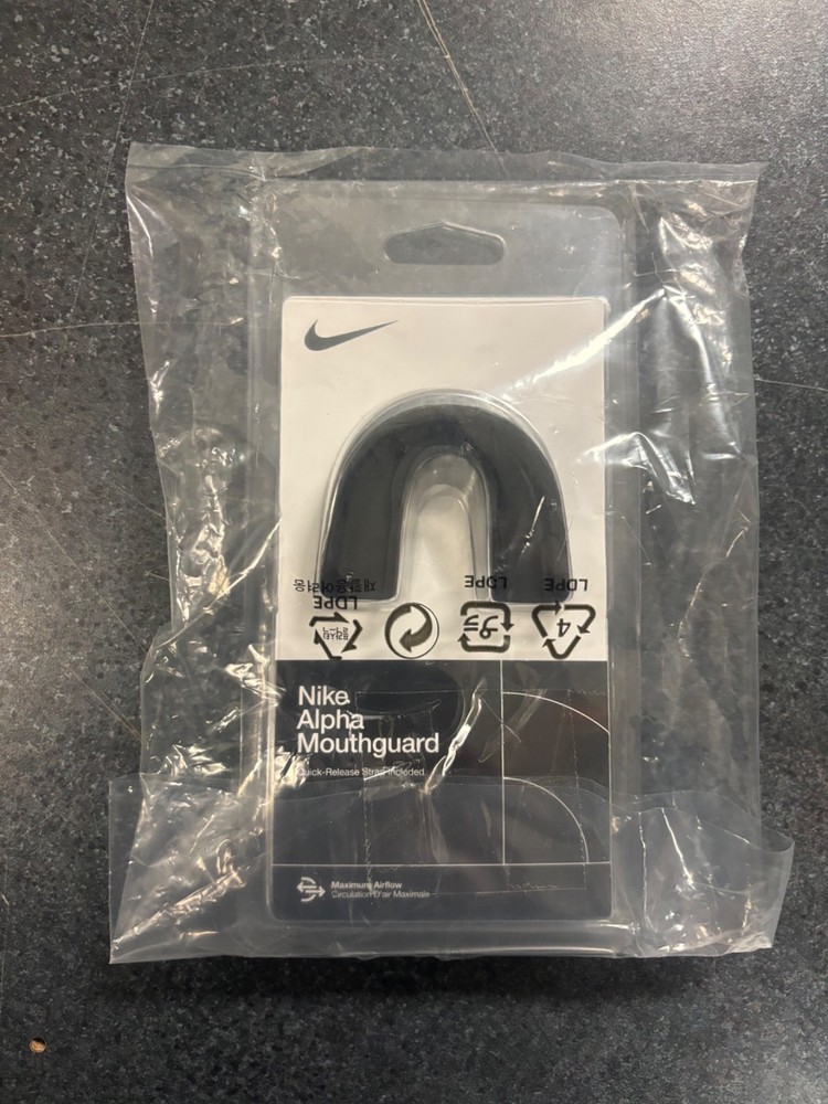 Nike Alpha mouthguard (one size)
