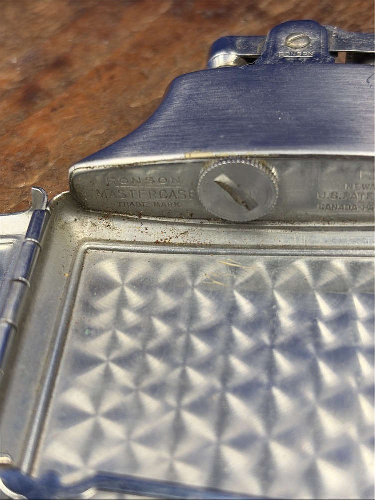 Vintage MCM Ronson Mastercase Cigarette Case Lighter Silver Tone Untested