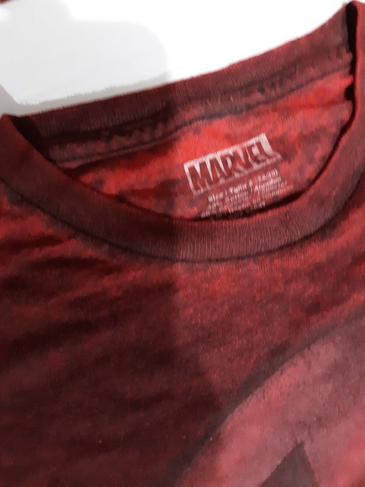 Marvel Deadpool Red Small T-Shirt  