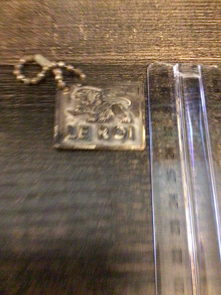 Vintage LE ROI Key Chain
