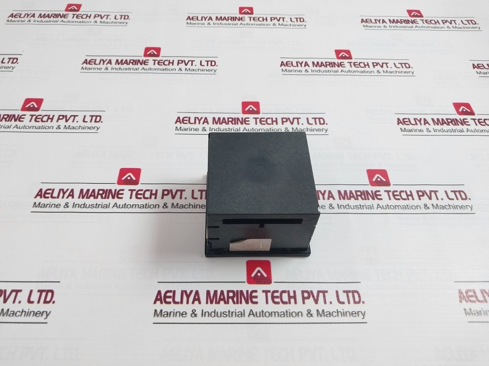 DEIF 0-300 V Voltmeter 1.5