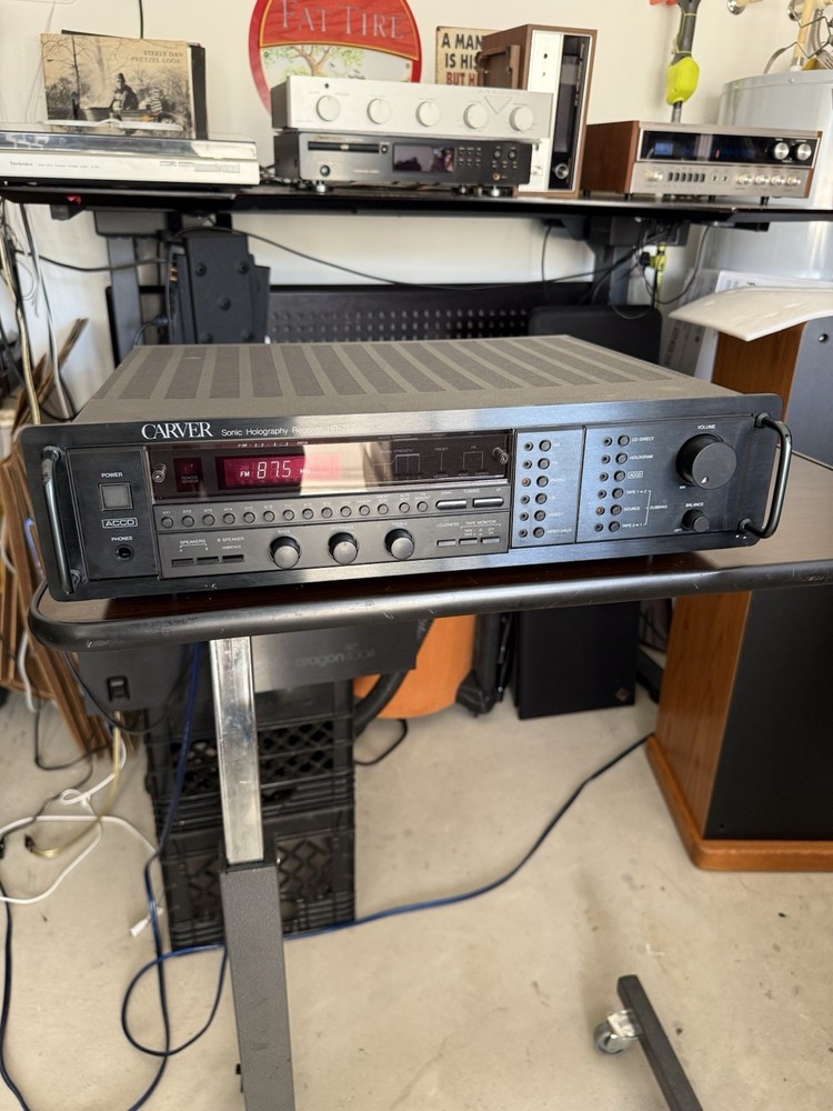 The Carver Receiver HR-752 Nice