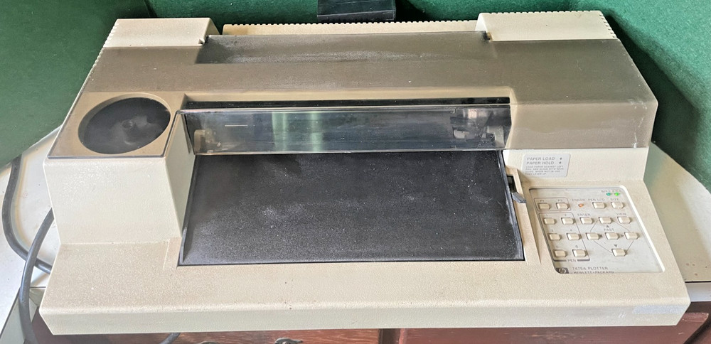 Vintage HP/Hewlett Packard 7475A Six Pen Plotter