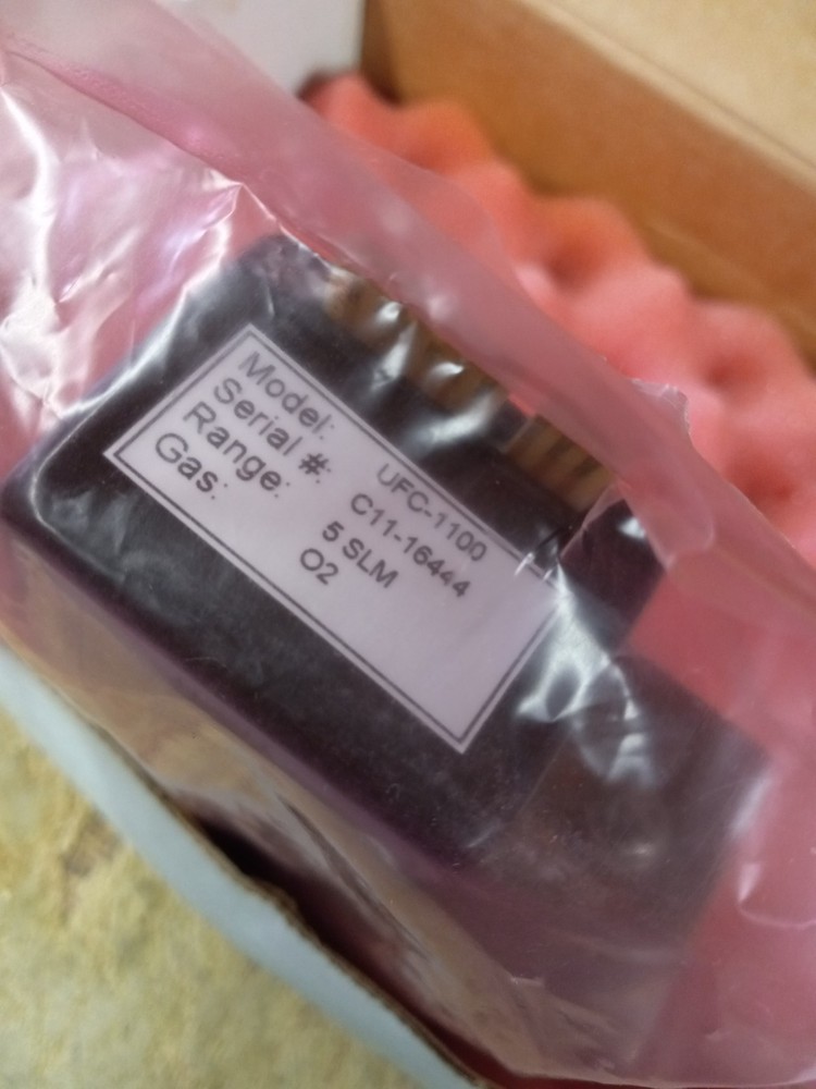 Unit, UFC-1100, O2, 5 SLM, Mass Flow Controller, New