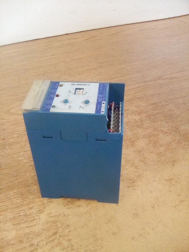 MSC BK Mikro 4 Time Delay Relay "BROKEN CORNER"