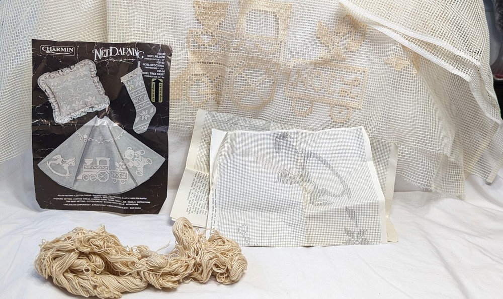 Charmin Net Darning Noel Tree Skirt Kit #30-94- 44" Round - started & incomplete