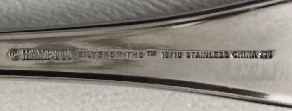 Hampton Silversmiths HSV126 SHELL TIP 18/10 Stainless Flatware OVAL SOUP SPOON