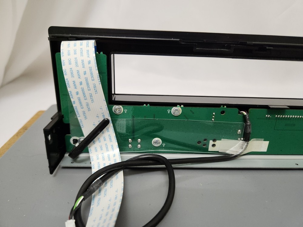 Yamaha CD-C603 front panel with display tested works