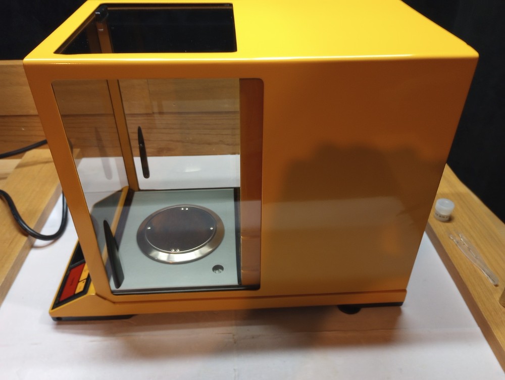 SARTORIUS 1702 ANALYTICAL LAB BALANCE