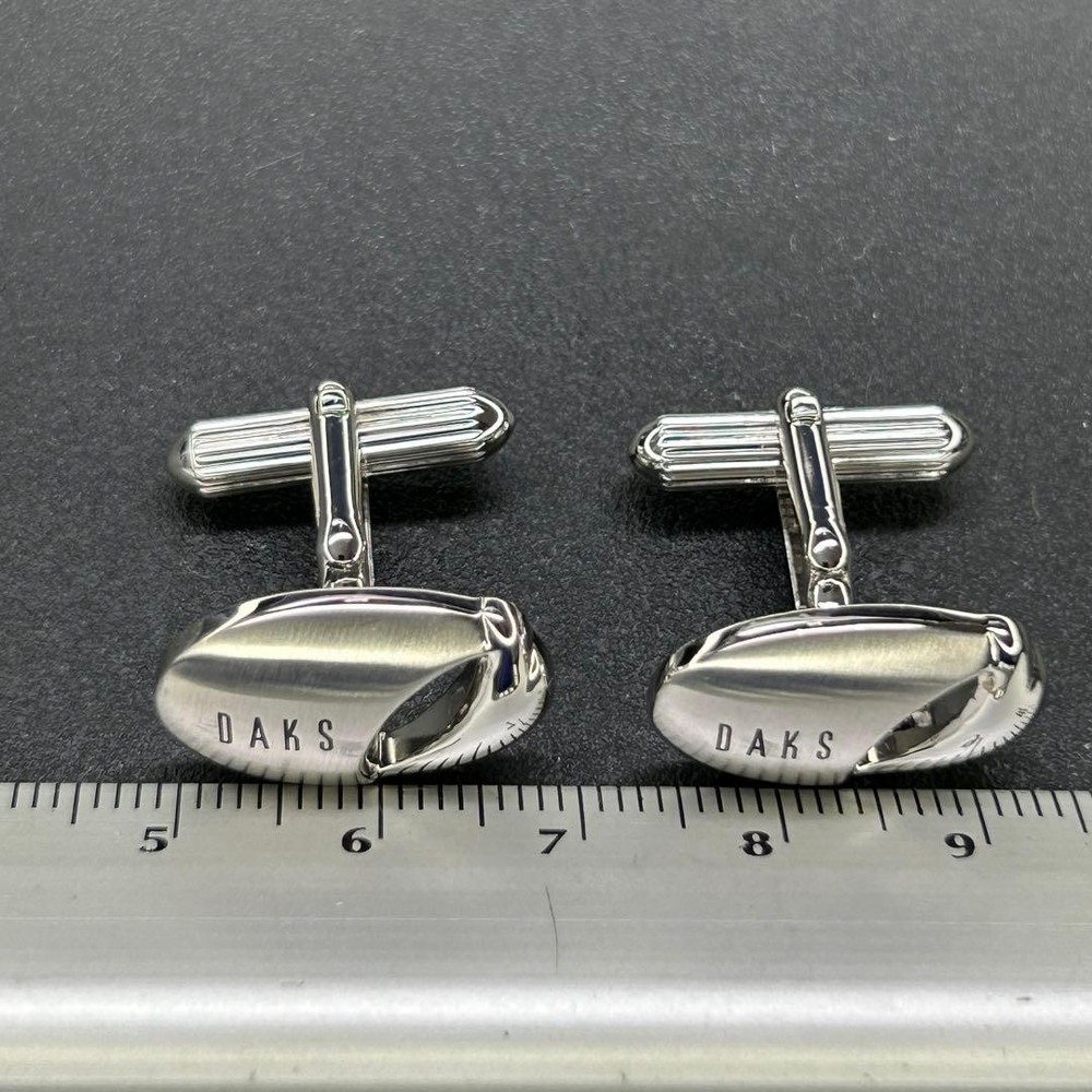 Daks Silver-Tone Cufflinks Button -USED- VG