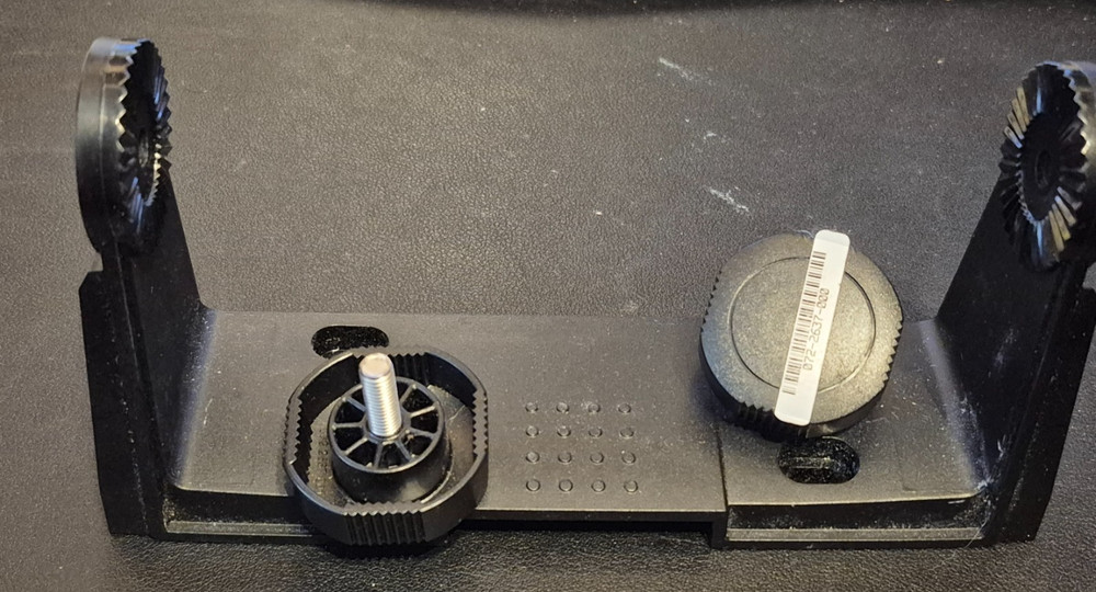 Simrad B&G RS20 V20 Mounting Bracket & Knobs