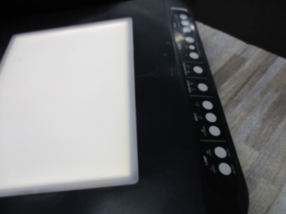 DOAR COMMUNICATIONS VISUAL PRESENTER w/MONITOR ACCESSORY