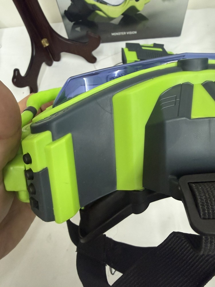 Sharper Image Monster Vision Virtual Reality Headset – Tested & Working