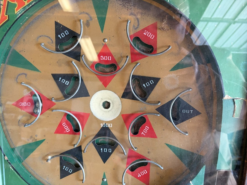 Antique 1932 Peo Daisy 5-cent Pinball Tabletop Game Machine