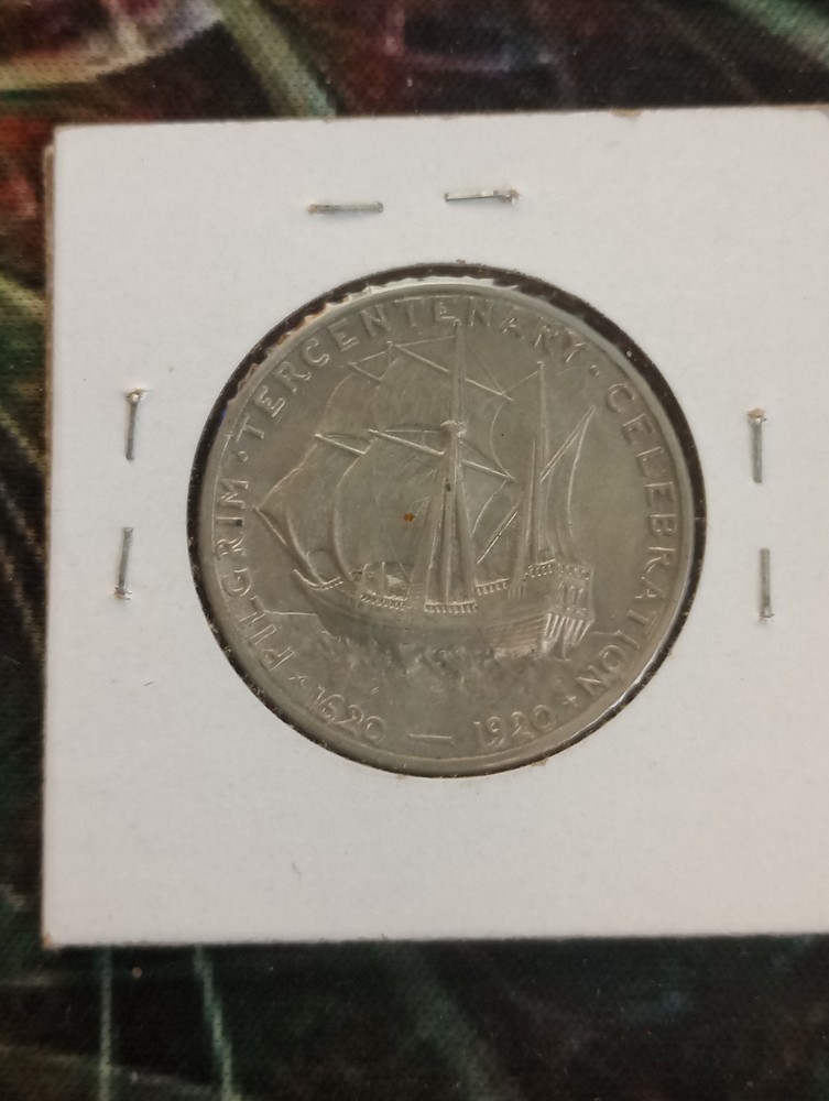 1920 Pilgrim 90% Silver 50¢ Commemorative Half Dollar Die Break