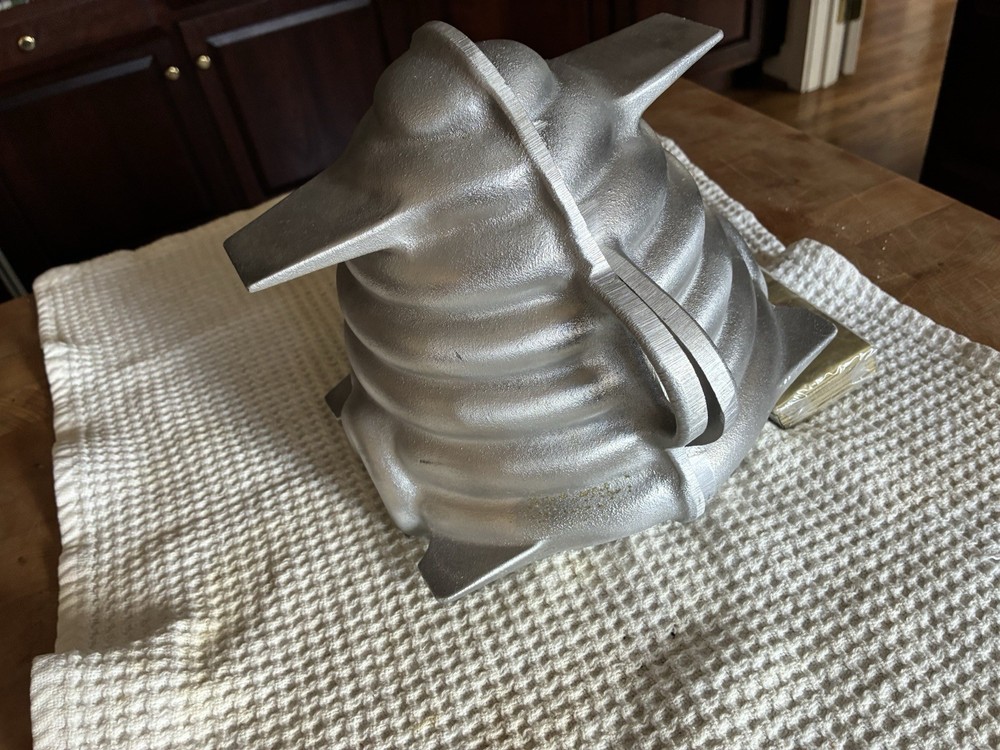 Beehive Heavy Duty Cake Mold