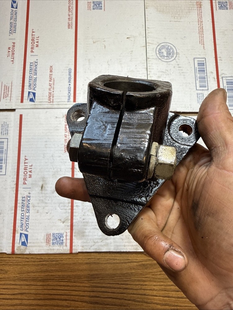 Mercruiser engine mount bracket 66418