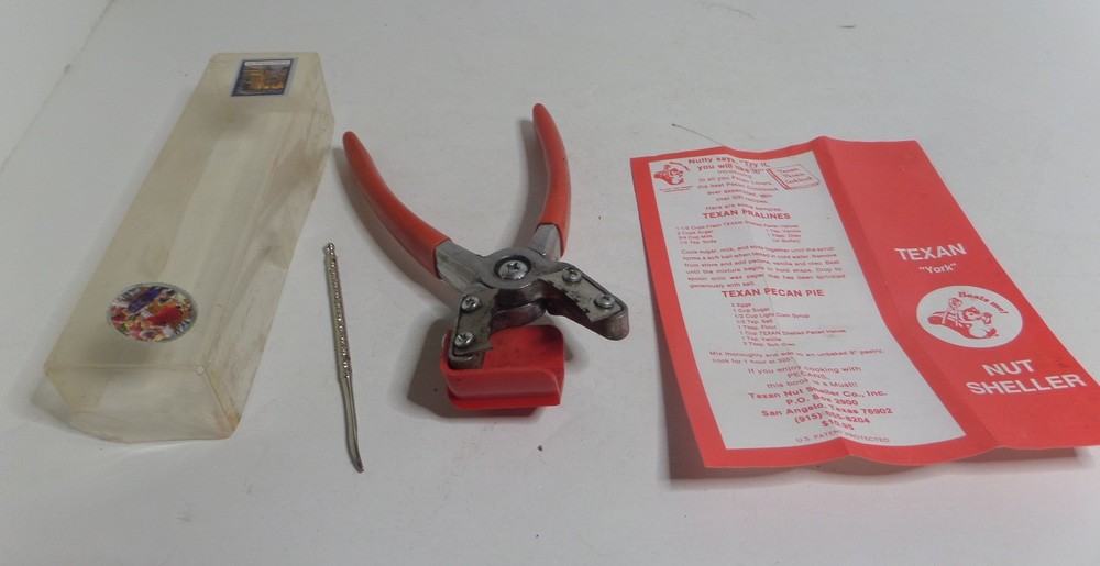 Texas "York" nut sheller / cracker vintage