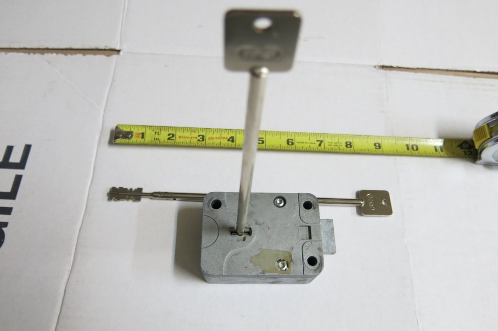 Sargent & Greenleaf Safe Key lock with Keys