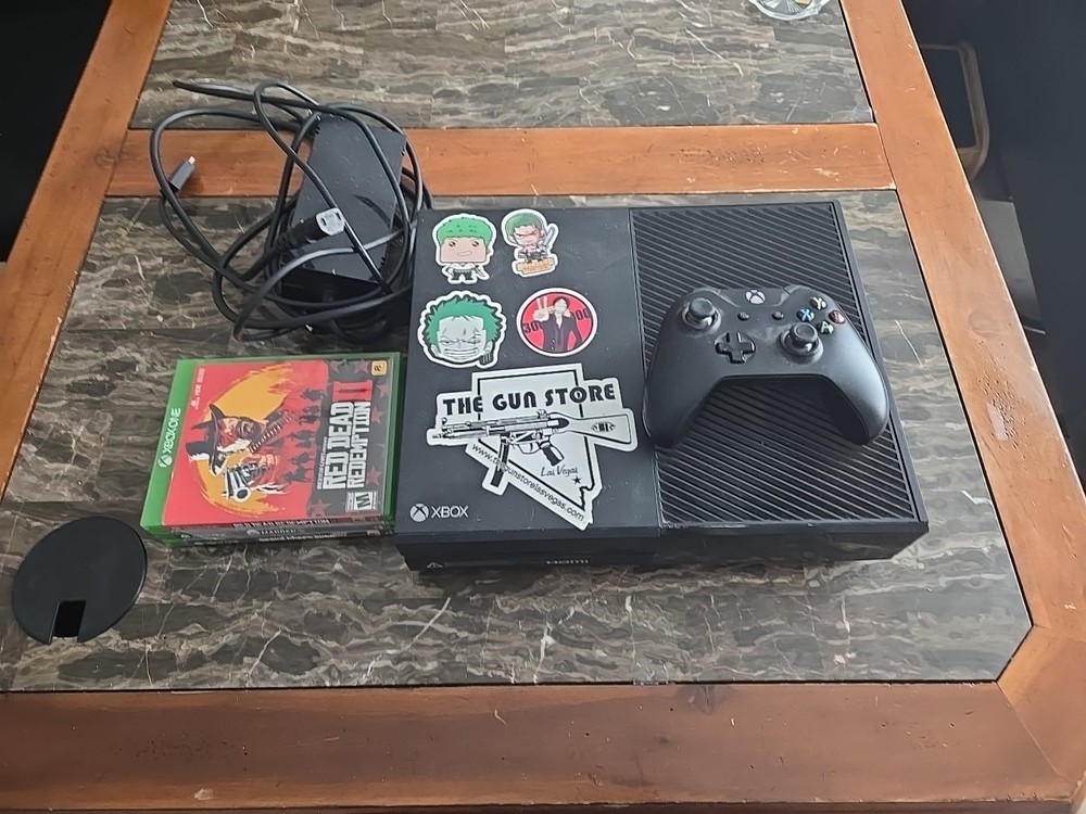 Xbox One USED Bundle With Stickers
