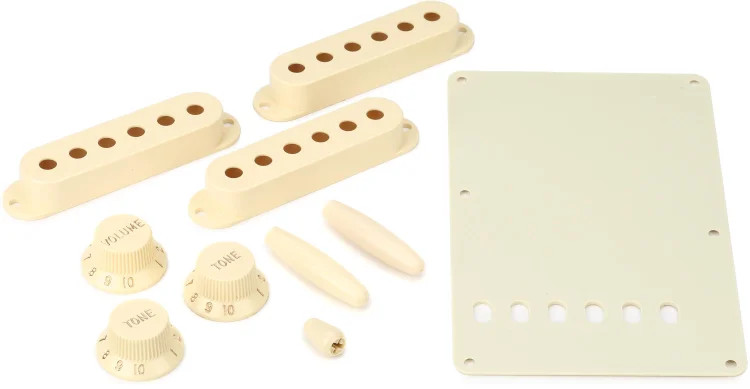 Fender Stratocaster Accessory Kit - Aged White