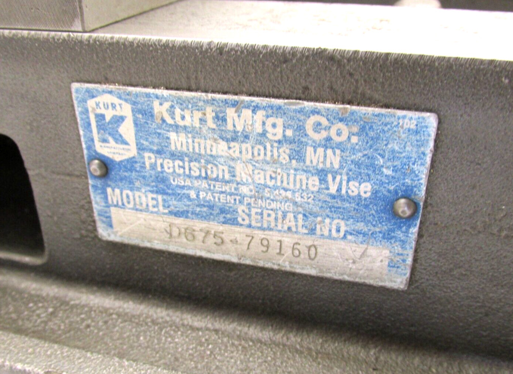 KURT ANGLOCK 6" MILLING MACHINE VISE - #D675