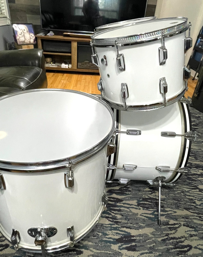 Rogers 70's Script Badge 4pc Drum Set Very Nice White