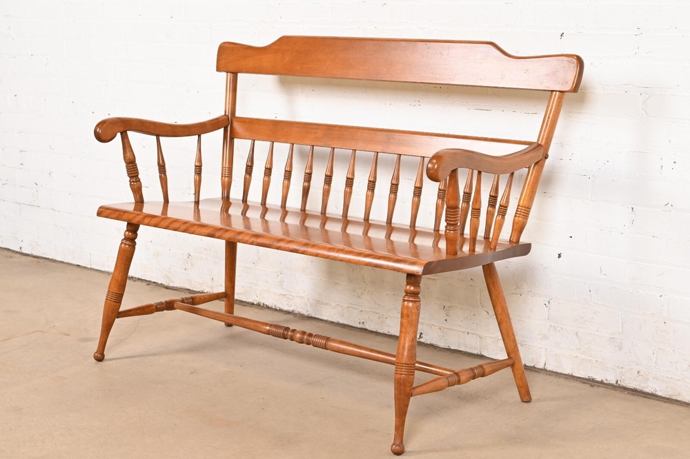 Ethan Allen American Colonial Carved Solid Maple Spindle Bench
