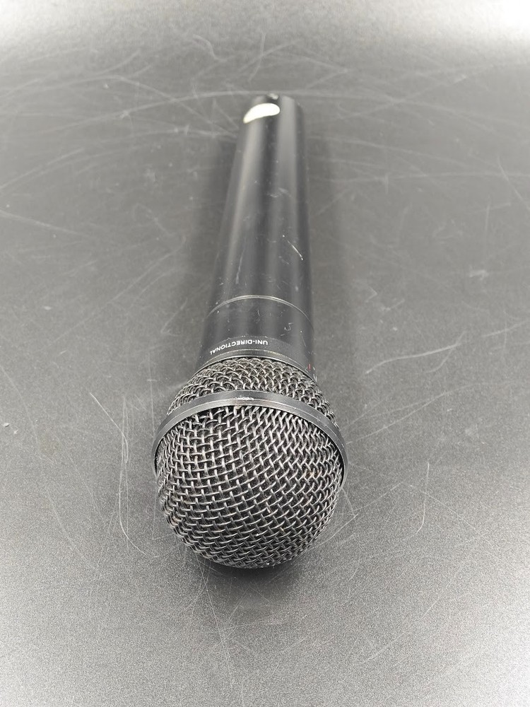 Uni-Directional Dynamic Microphone Black Used Working