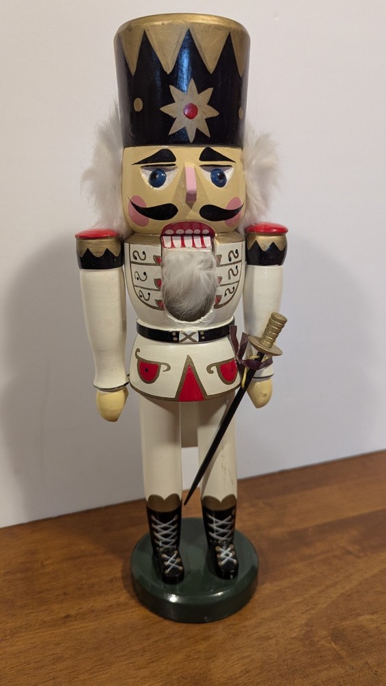 Nutcracker 13 Inch White Soldier