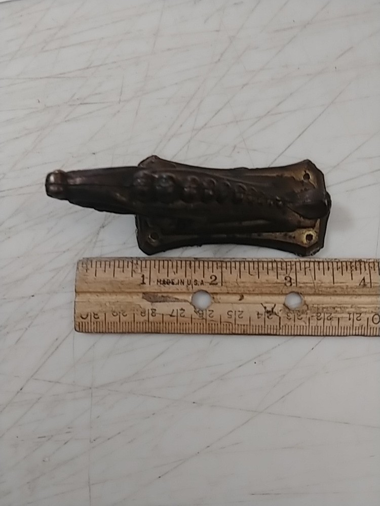 ASSORTED MANTLE CLOCK SIDE DECORATIONS