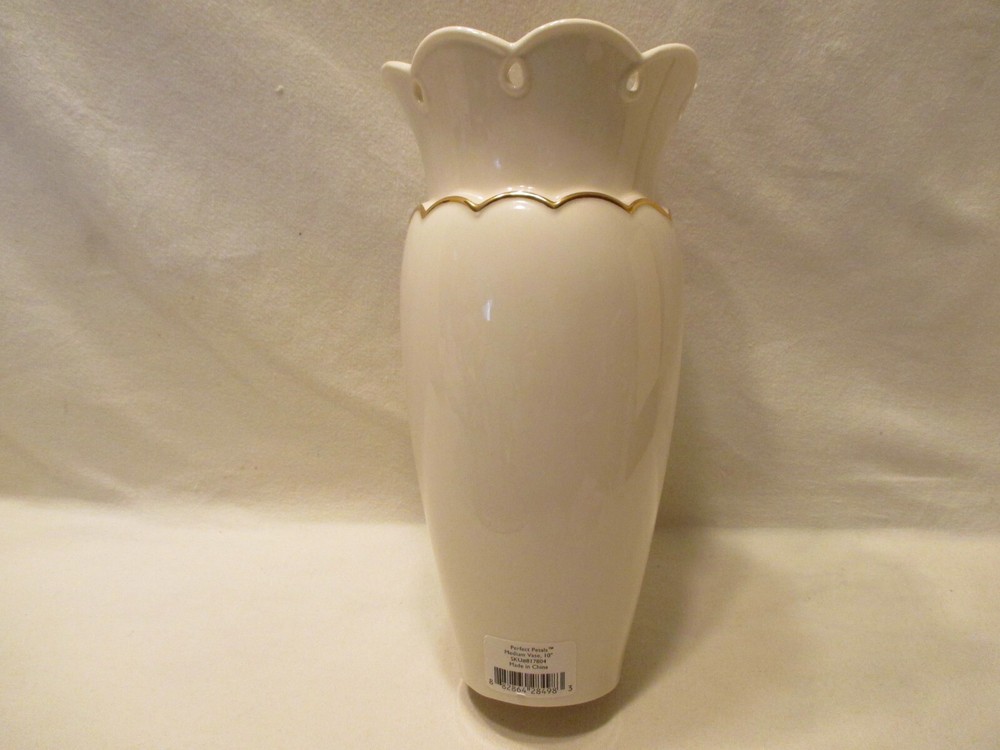 Lenox Perfect Petals Medium 10" Vase with Box