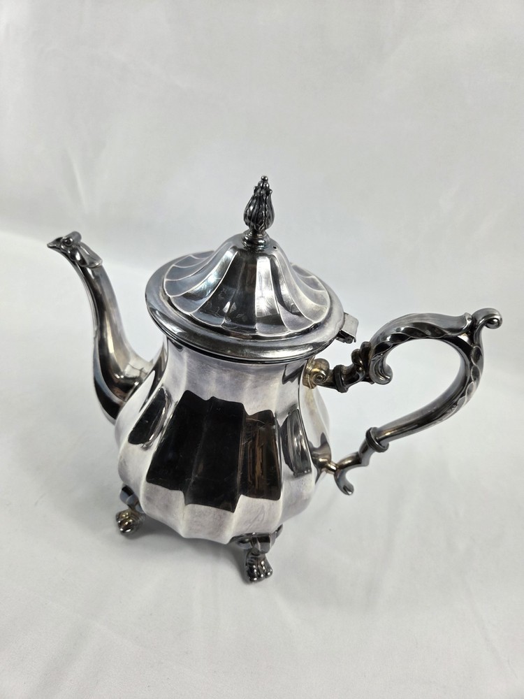 WM ROGERS Vintage Silverplate 1002 Tea Or Coffee Server