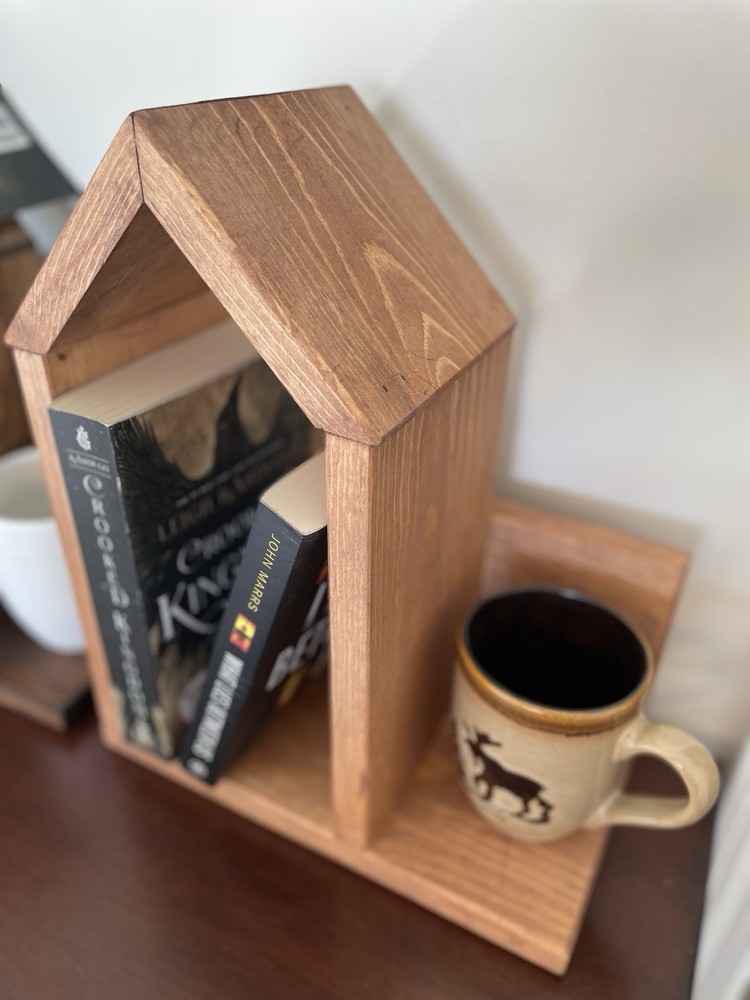 Book Nook - Mini Bookshelf & Placeholder!