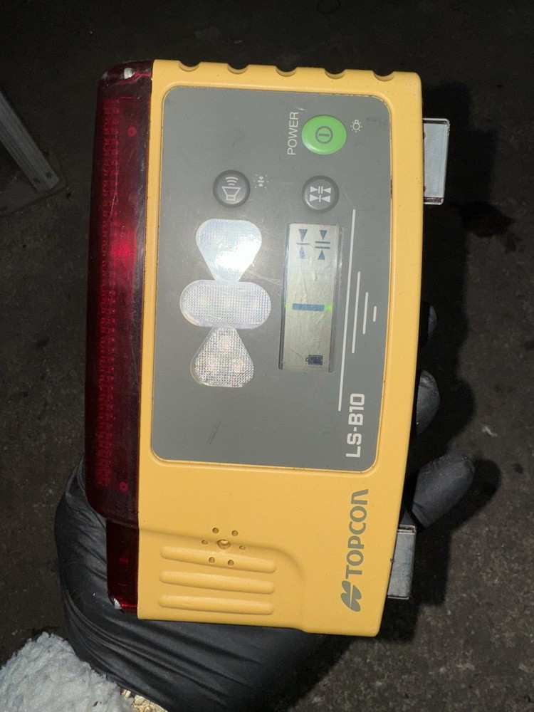 Topcon LS-B10 Magnetic Mount Laser Receiver