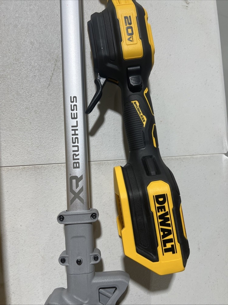 (DCST922B) For DeWalt 20V MAX XR Brushless Folding String Trimmer