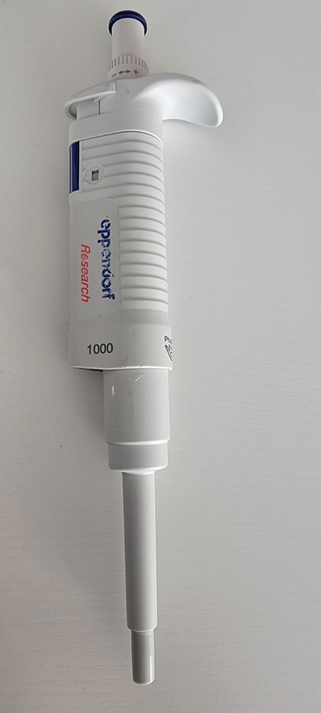 Eppendorf Research Pipette, fixed volume single-channel, volume 1000 μL