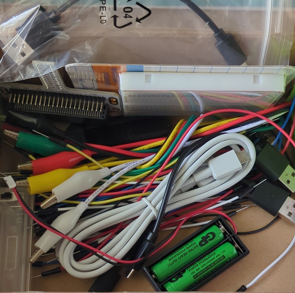 ELECFREAKS micro:bit Starter Kit Educational Electronics with Components