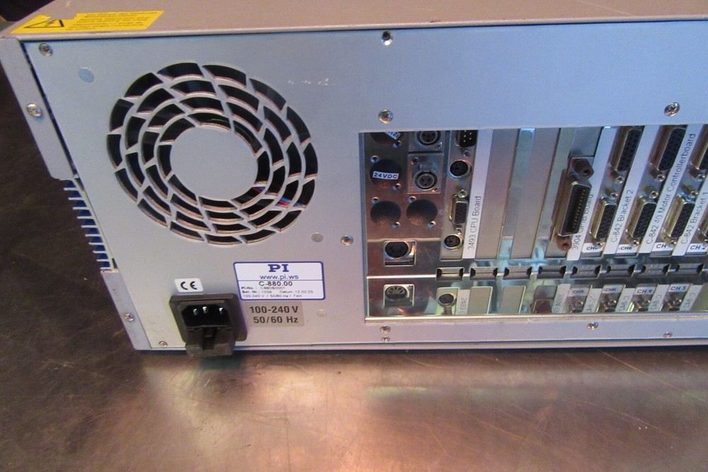 P63 PHYSIK INSTRUMENTS PI DIGITAL PIEZO CONTROLLER C-880-00 / C880B0001