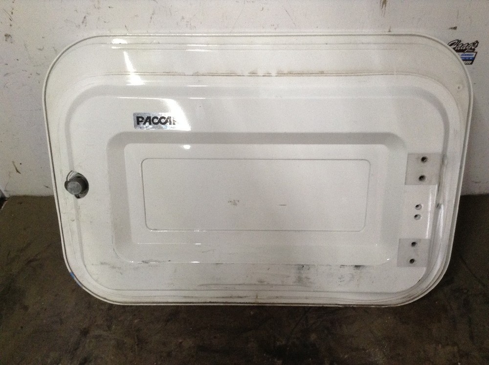 Peterbilt 587 Left/Driver Sleeper Door - Used