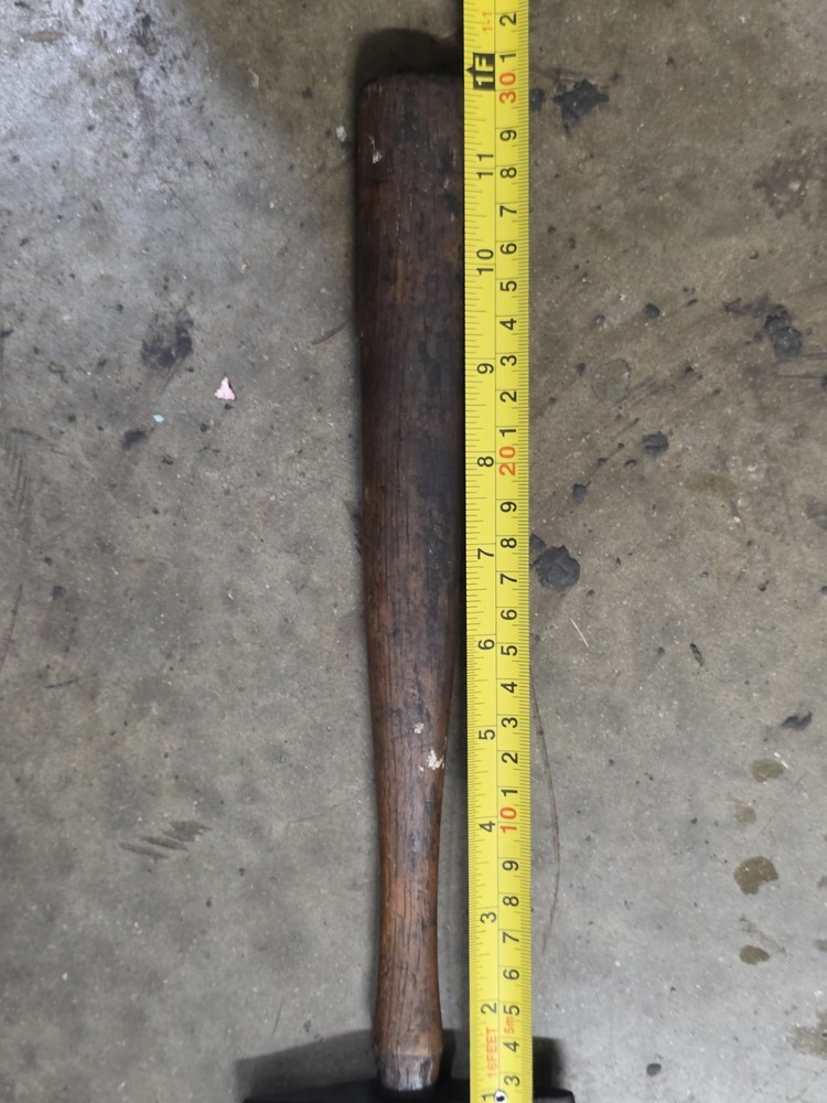 Vintage 9oz Tack Upholstery Hammer