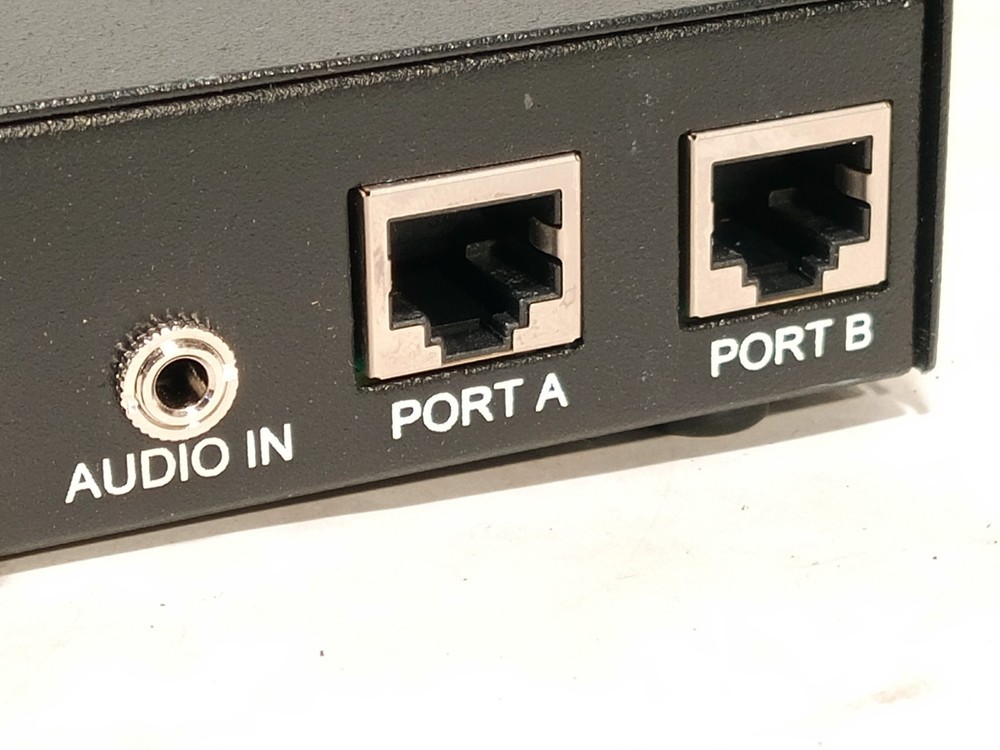 Hall Technologies AV ON UTP Multi-Port Transmitter Device, High Resolution