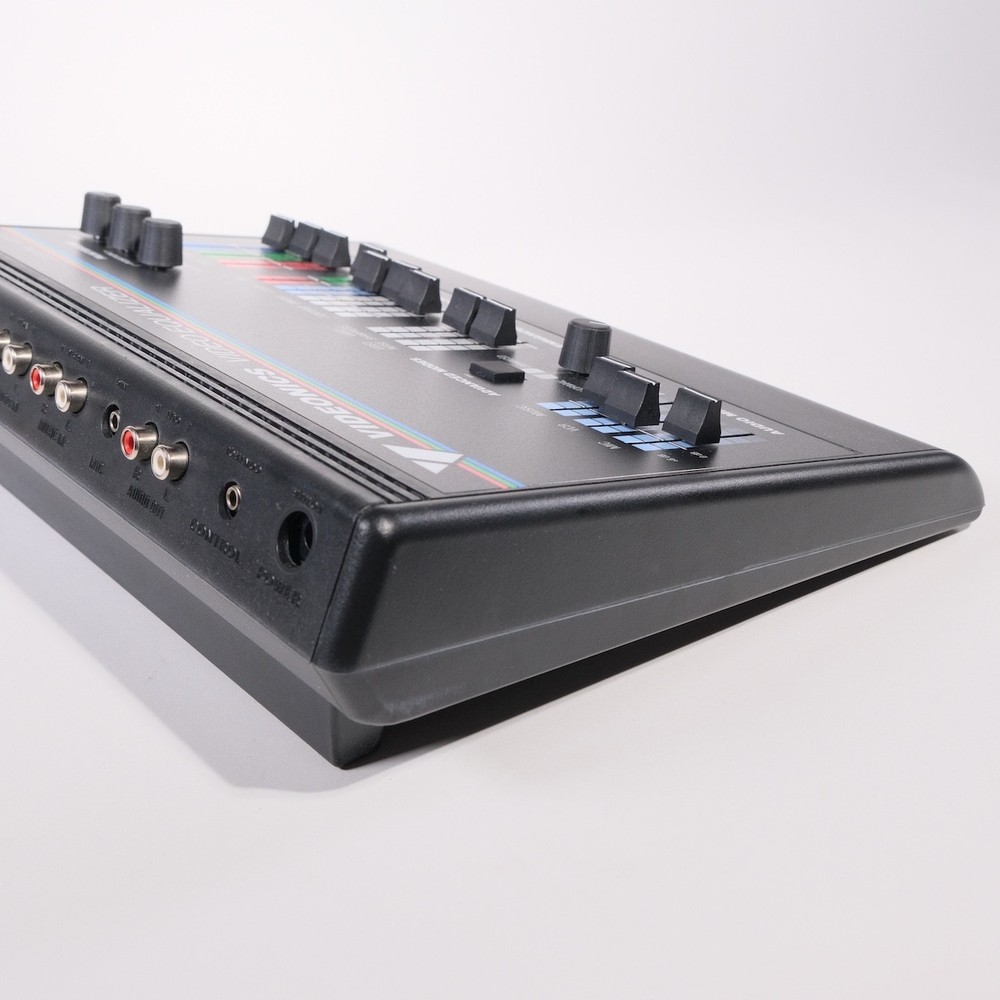 VIDEONICS VIDEO EQUALIZER Model VE-1A NTSC audio video processor very clean!