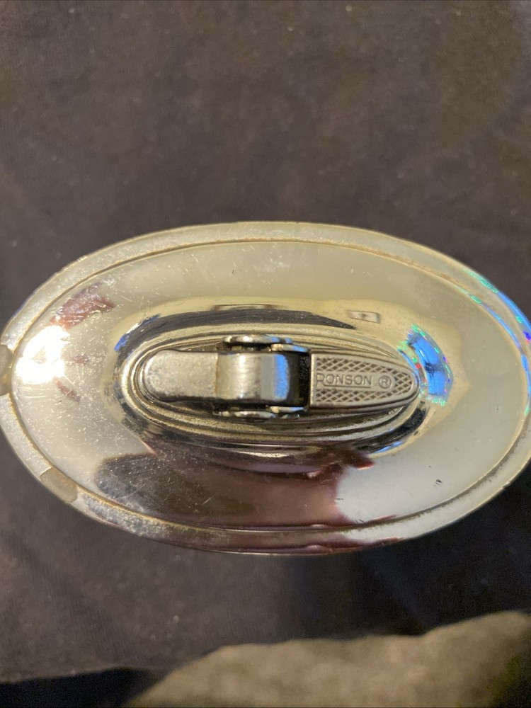 Vintage Ronson "Tempo" Chrome Table Lighter