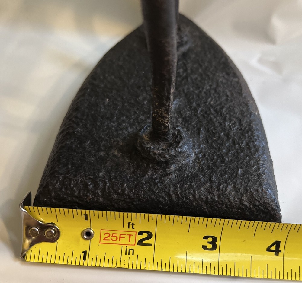 Antique Cast Iron Number 7 Iron