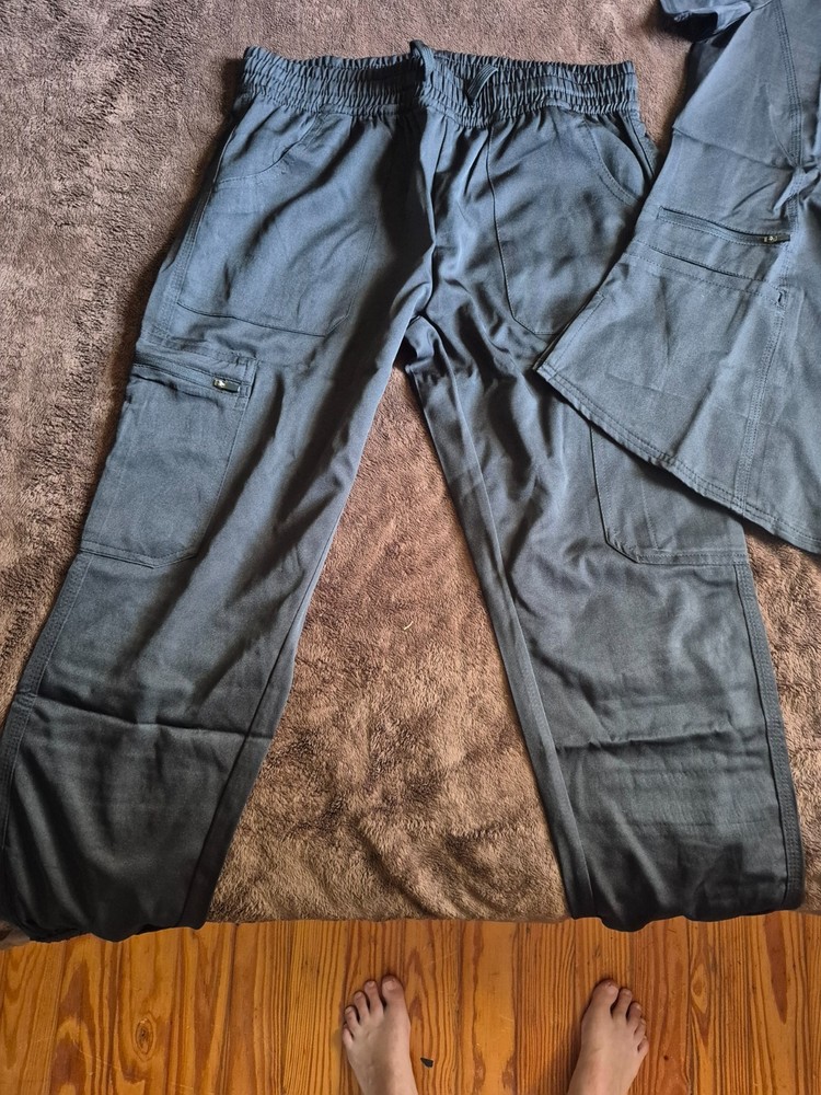 scrub sets women size small