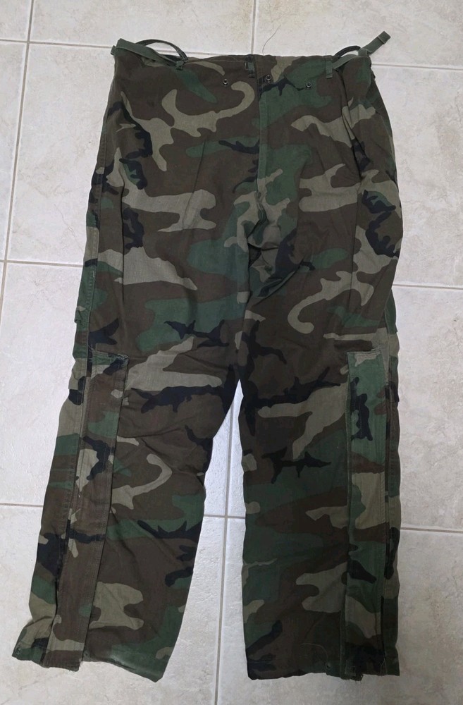 CAMO MILITARY PANTS SZ M